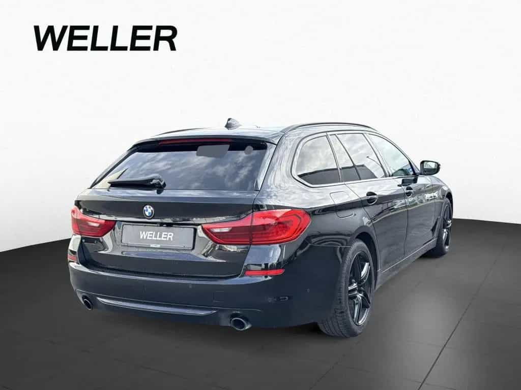BMW 530 d xDrive Tour. SPORT NavPr DA SHZ Kam AHK 18" 08/2018-photo-4