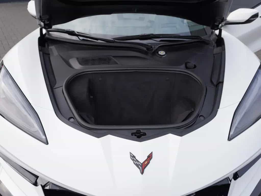 Corvette C8 Cabriolet Stingray 3 LT *Full Body Kit* 03/2022-photo-19