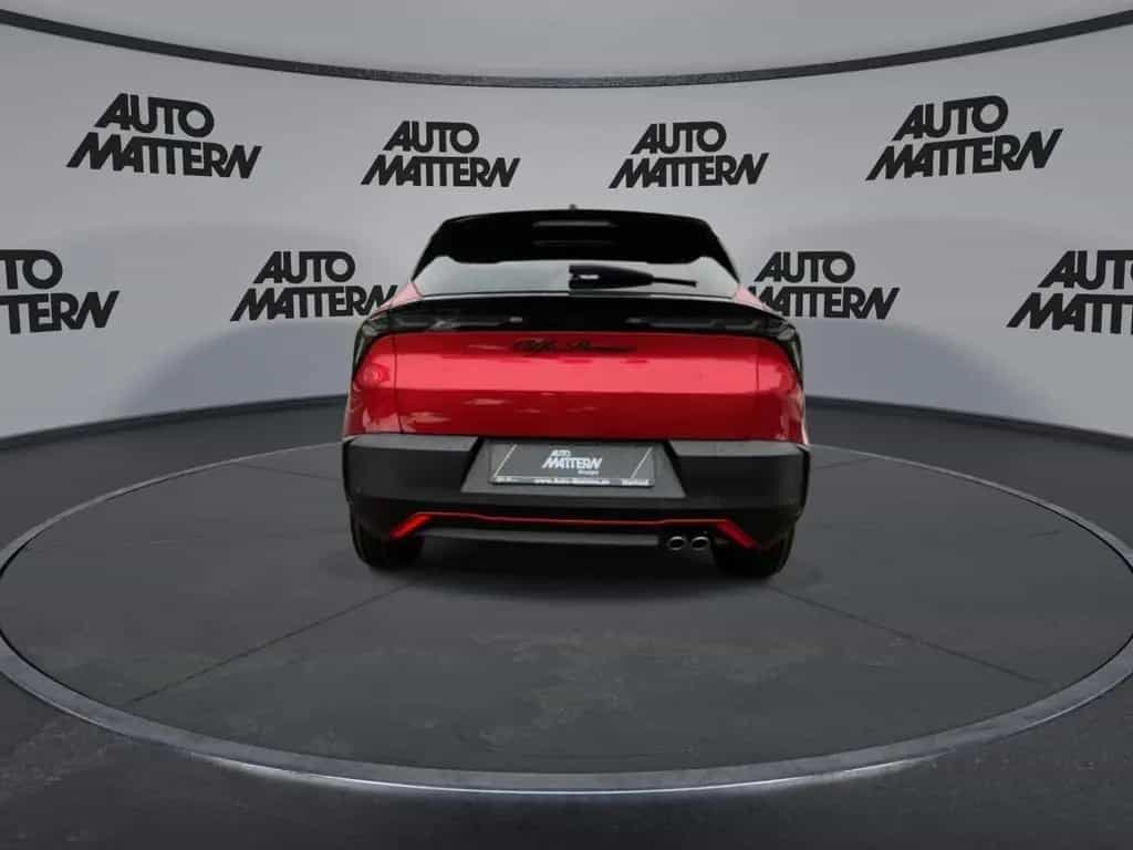 Alfa Romeo Junior 1.2 VGT Mild Hybrid Speciale +Tech Paket 03/2026-photo-6