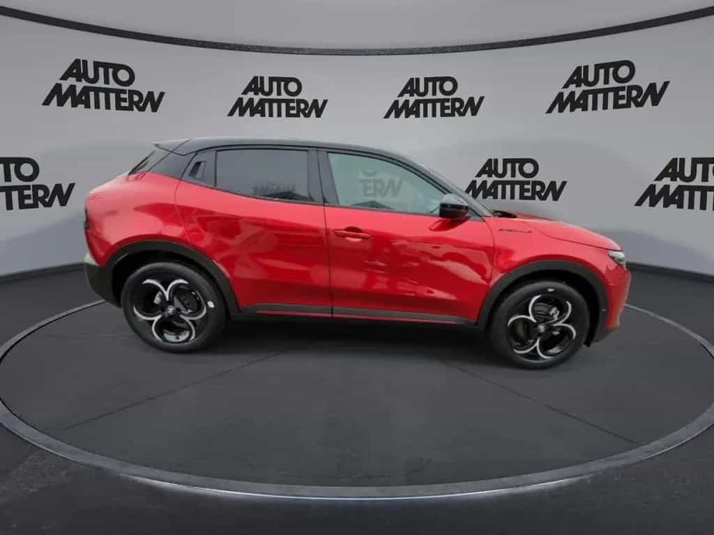 Alfa Romeo Junior 1.2 VGT Mild Hybrid Speciale +Tech Paket 03/2026-photo-8