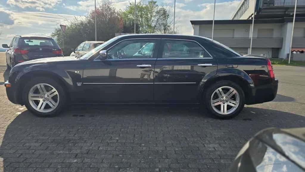 Chrysler 300C 3,0 V6 CRD, 1. Hand! Scheckheftgepflegt! 09/2008-photo-3