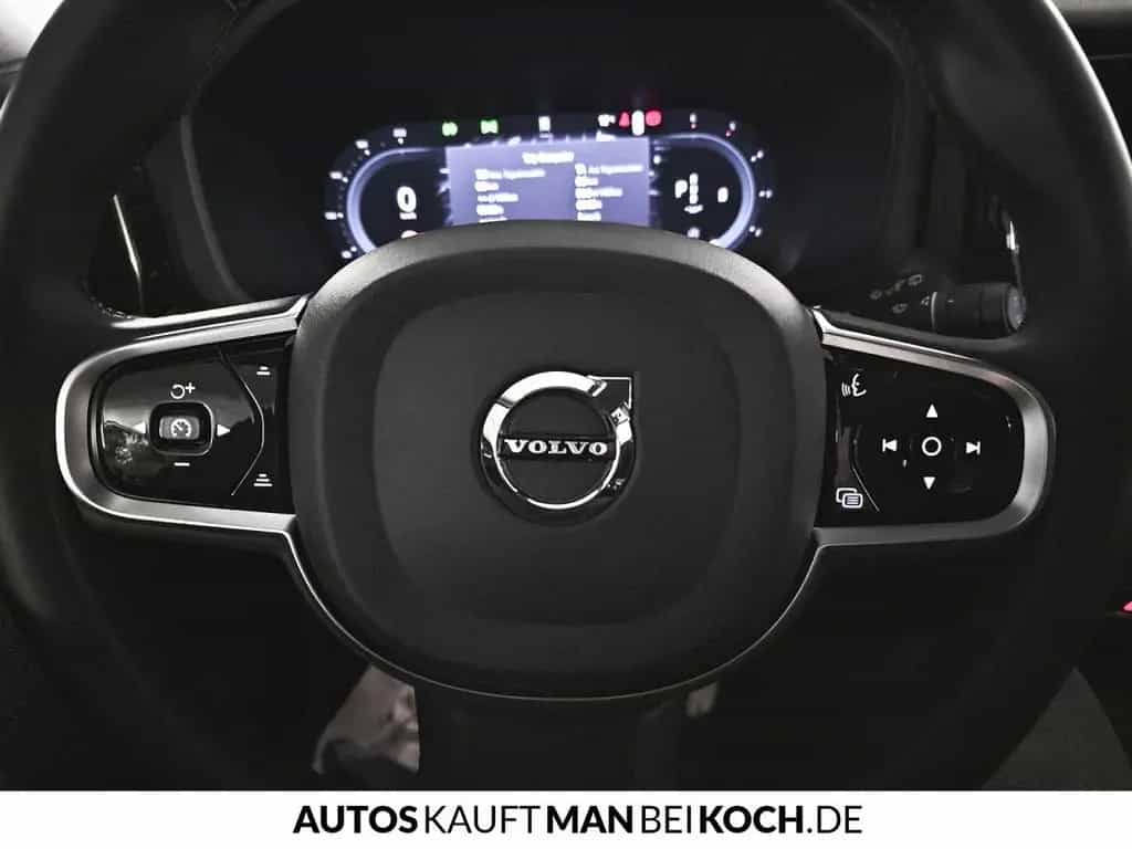 Volvo XC60 B4 D Plus Dark ACC BLIS V-LED 4xSHz MEM HK 02/2024-photo-11