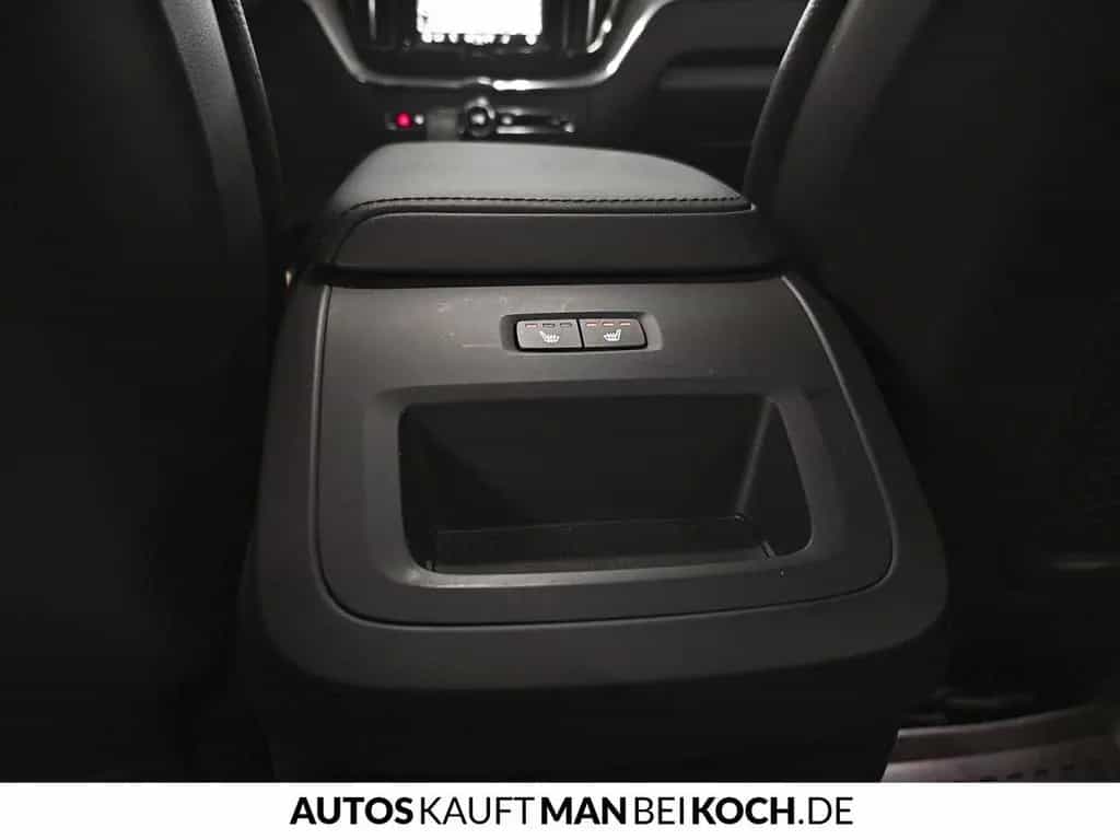 Volvo XC60 B4 D Plus Dark ACC BLIS V-LED 4xSHz MEM HK 02/2024-photo-30