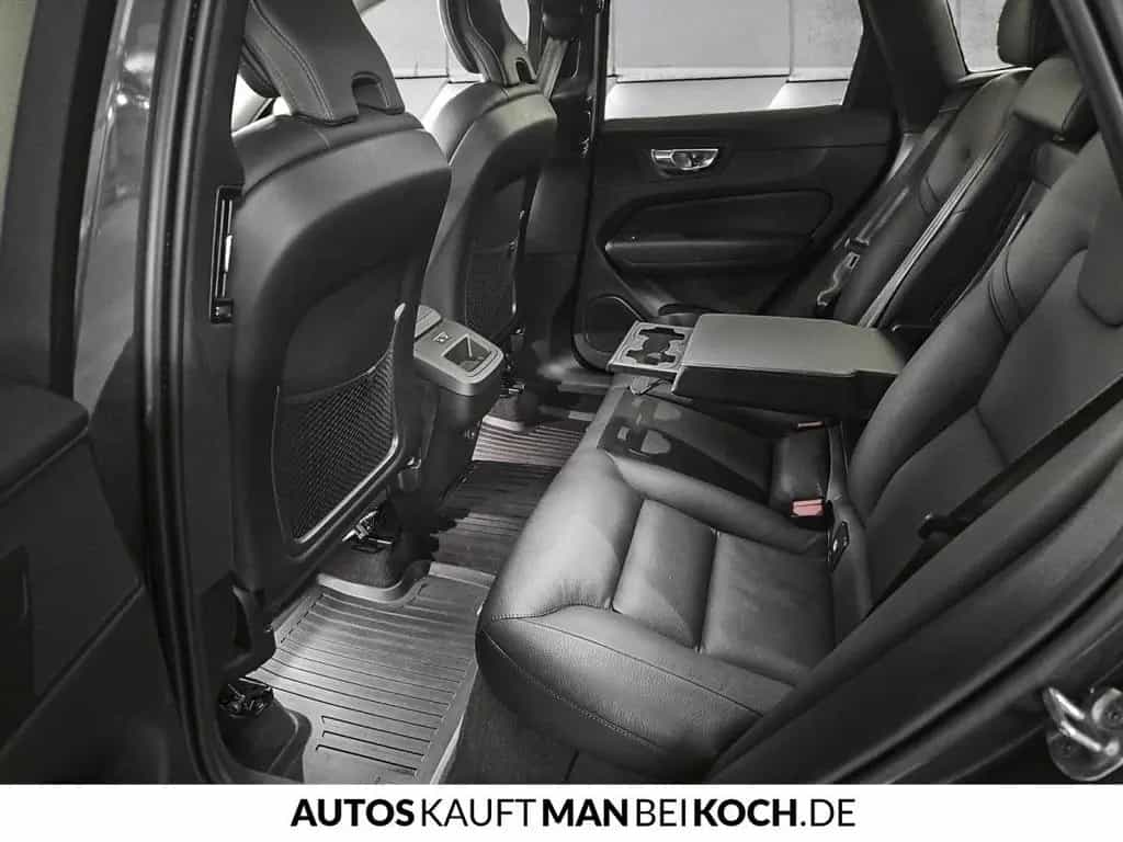 Volvo XC60 B4 D Plus Dark ACC BLIS V-LED 4xSHz MEM HK 02/2024-photo-7