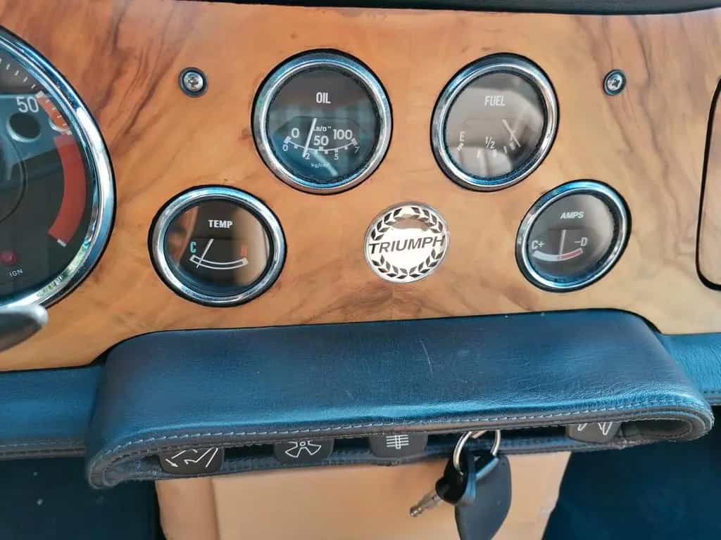 Triumph TR5 TR250 07/1968-photo-11