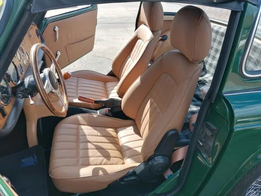 Triumph TR5 TR250 07/1968-photo-9