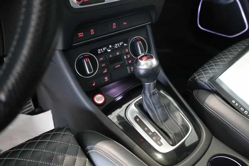 Audi RS Q3 2.5 TFSI quattro performance PANO*KAMERA 11/2016-photo-13