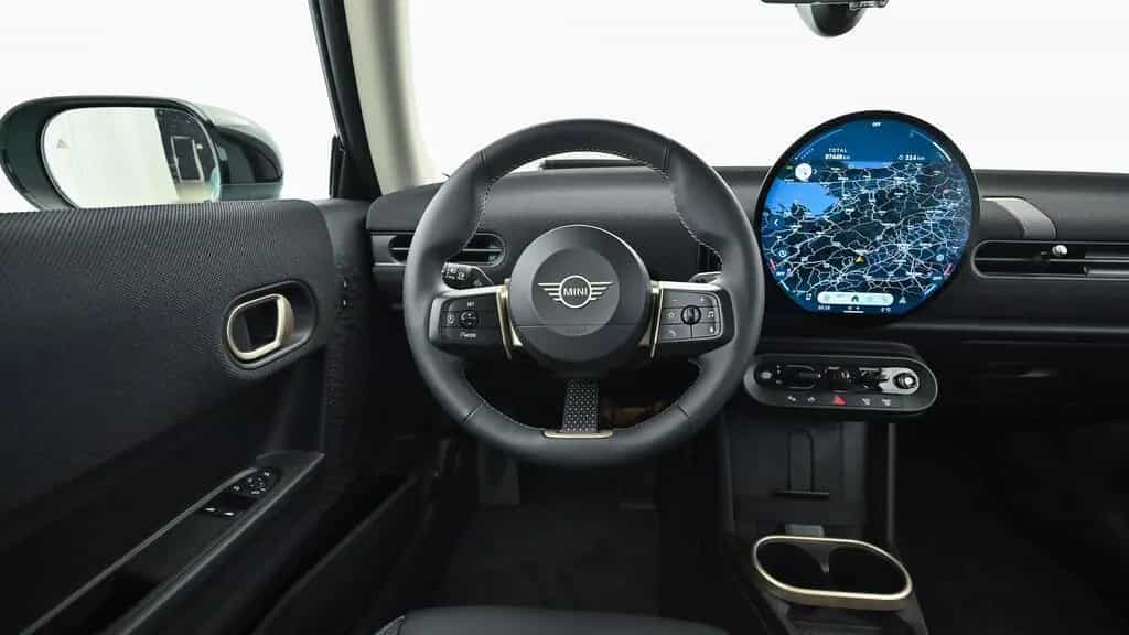 MINI Cooper C 01/2025-photo-11