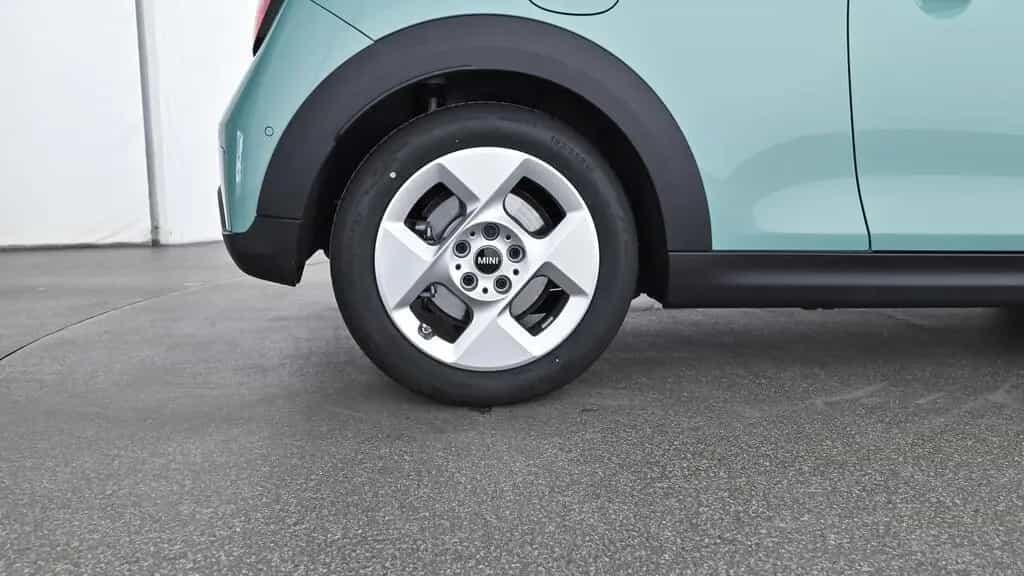 MINI Cooper C 01/2025-photo-15