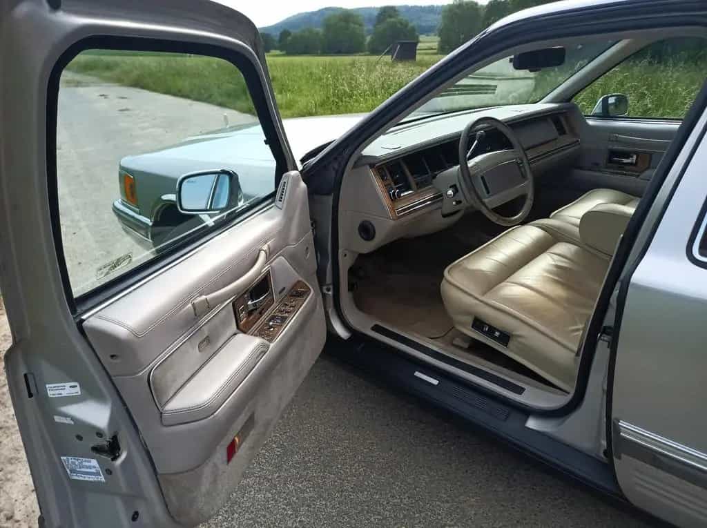 Lincoln Town Car Cartier 1990 5.0 V8, rostfrei, H-Kennz 07/1990-photo-5