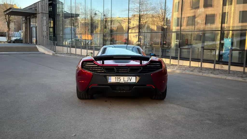 McLaren 650S Coupé MSO Akrapovič exhaust 07/2015-photo-4