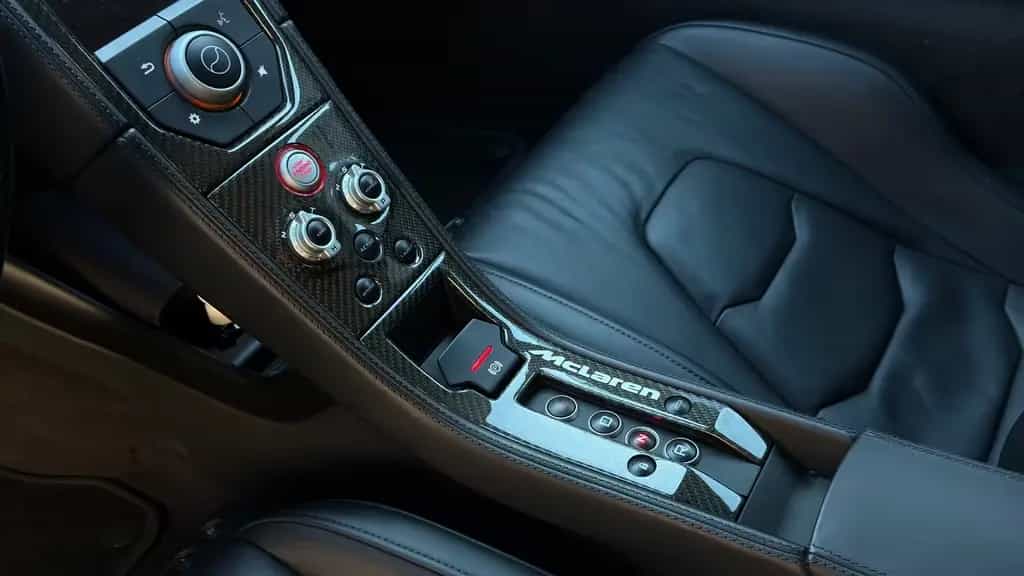 McLaren 650S Coupé MSO Akrapovič exhaust 07/2015-photo-8