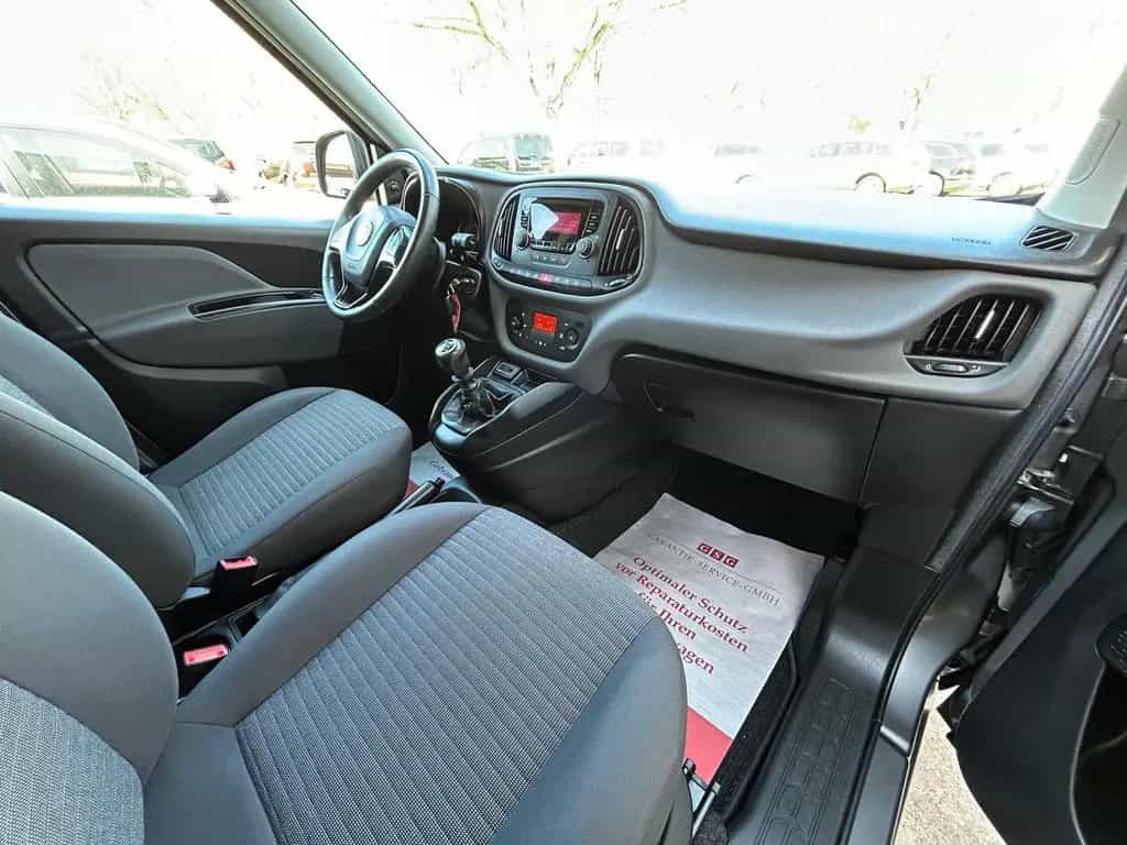 Fiat Doblo 1.4 Lounge/I.HD/TEMP/PDC/SHZ/MFL/5SITZER 06/2017-photo-16
