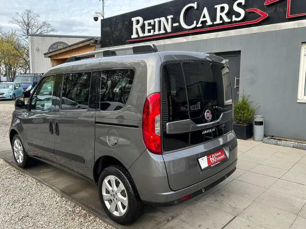 Fiat Doblo 1.4 Lounge/I.HD/TEMP/PDC/SHZ/MFL/5SITZER 06/2017-photo-3