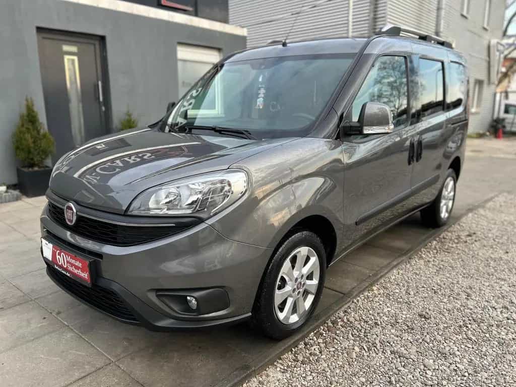 Fiat Doblo 1.4 Lounge/I.HD/TEMP/PDC/SHZ/MFL/5SITZER 06/2017-photo-4