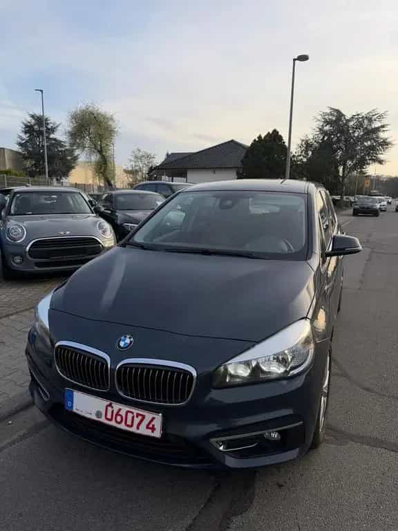 BMW Gran Tourer 220 i Garantie,Automatik,Luxury Line 07/2016-photo-2