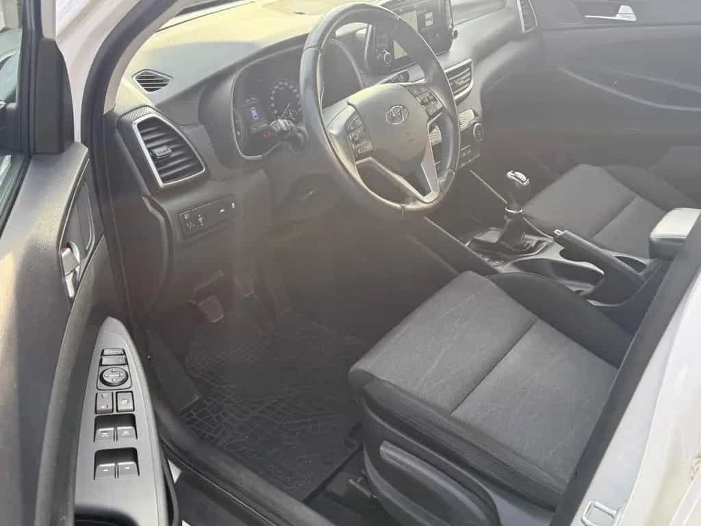 Hyundai Tucson Trend AHK/ Xenon/ Rückfahrk. 02/2019-photo-12
