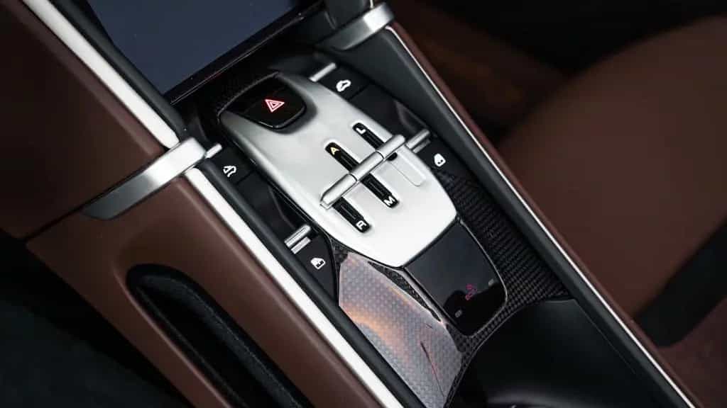 Ferrari Roma Spider 03/2025-photo-12