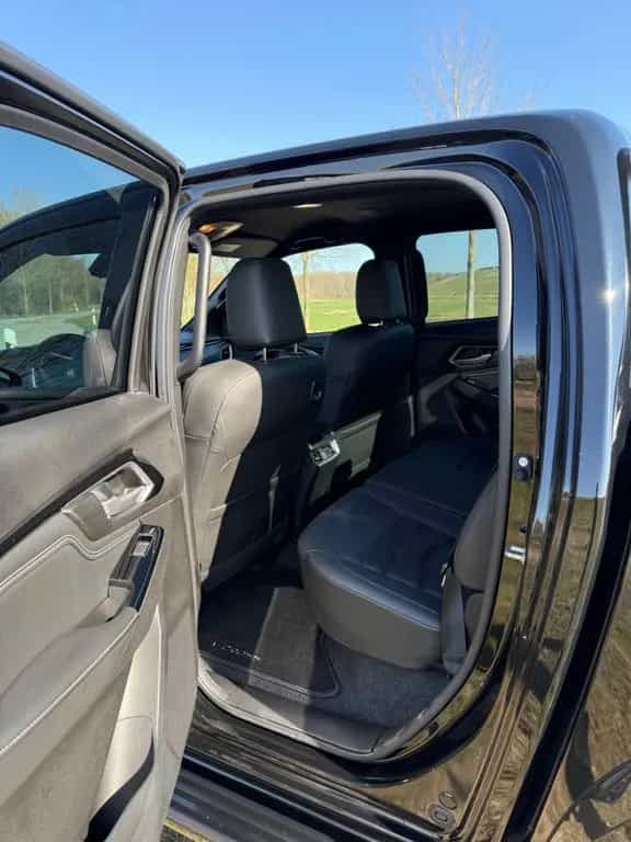 Isuzu D-Max V -CROSS Garantie bis 07/2028 07/2023-photo-6
