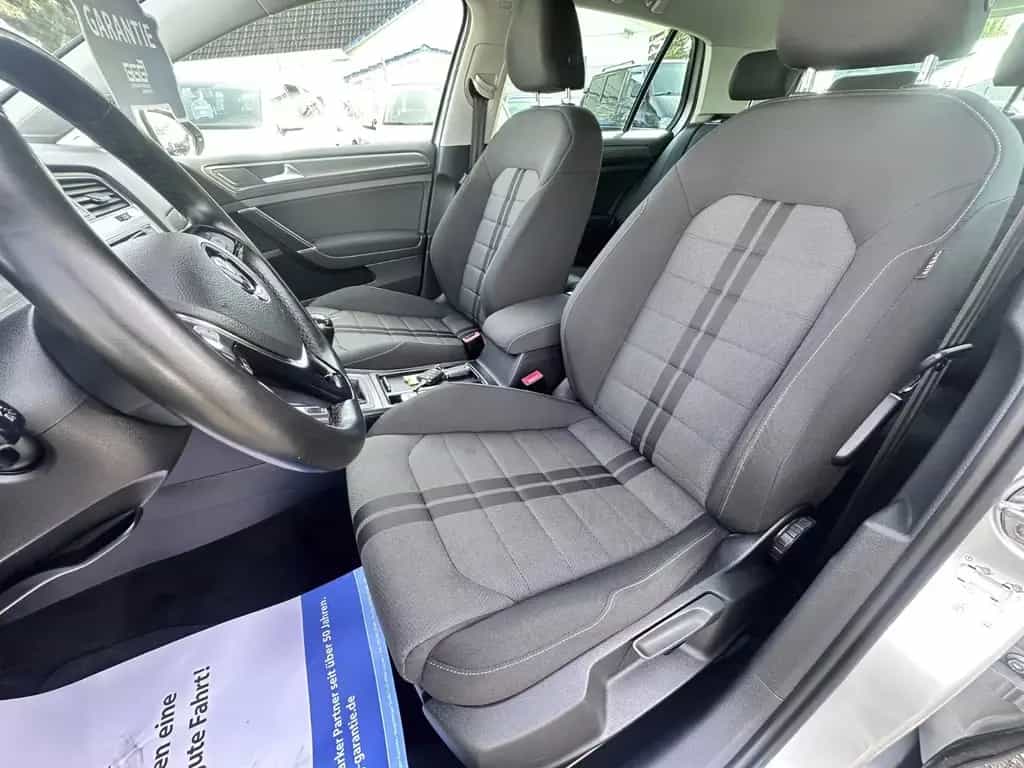 Volkswagen Golf VII Lim. 1.4TSI SitzHz PDC Keyless 1.Hand 02/2013-photo-10