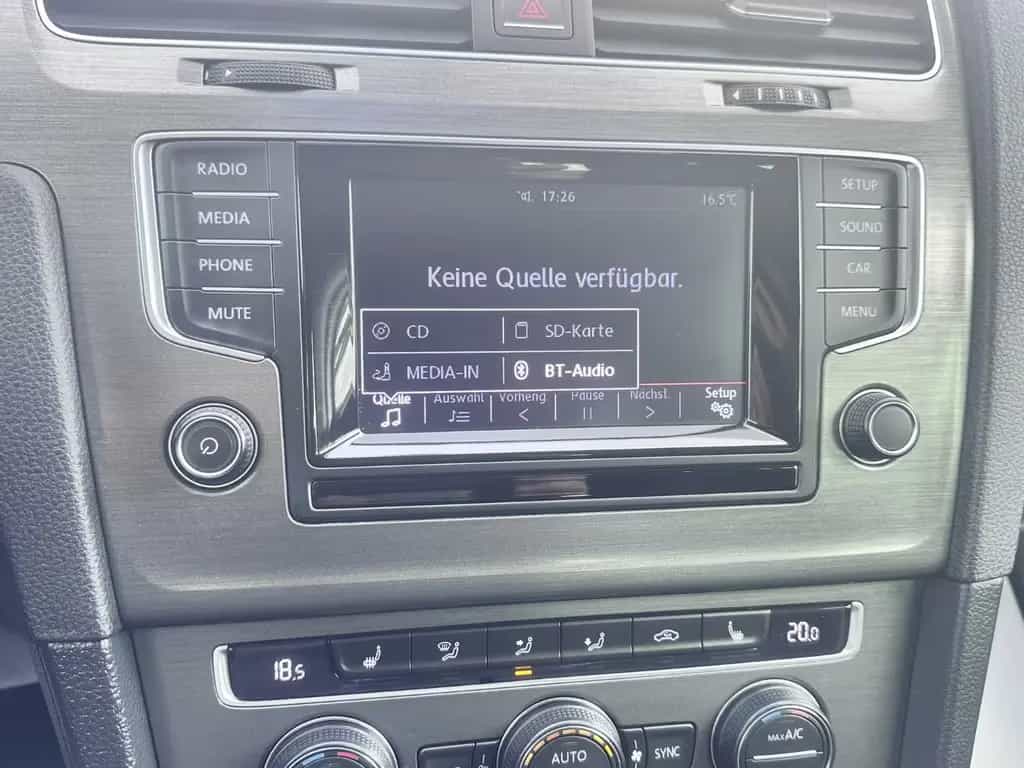 Volkswagen Golf VII Lim. 1.4TSI SitzHz PDC Keyless 1.Hand 02/2013-photo-23