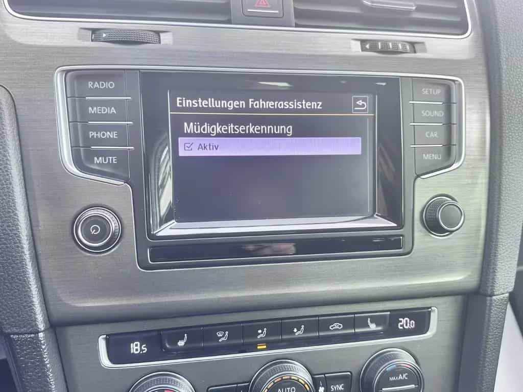 Volkswagen Golf VII Lim. 1.4TSI SitzHz PDC Keyless 1.Hand 02/2013-photo-25
