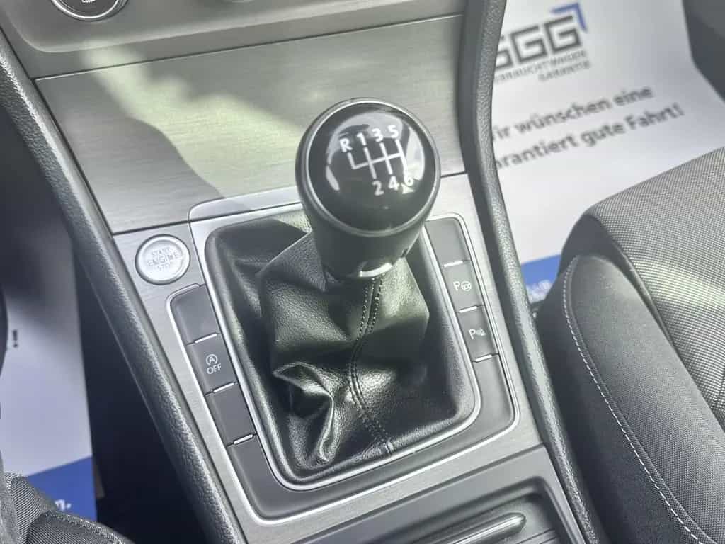 Volkswagen Golf VII Lim. 1.4TSI SitzHz PDC Keyless 1.Hand 02/2013-photo-27