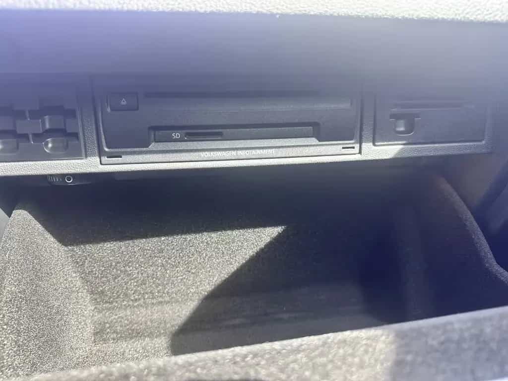 Volkswagen Golf VII Lim. 1.4TSI SitzHz PDC Keyless 1.Hand 02/2013-photo-30