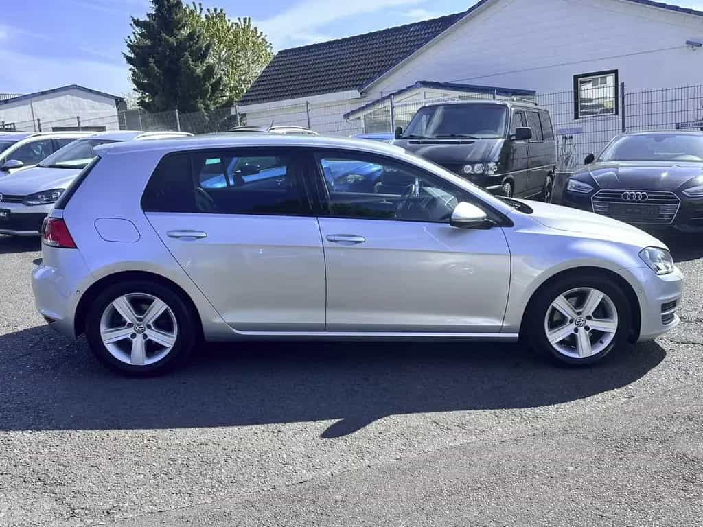 Volkswagen Golf VII Lim. 1.4TSI SitzHz PDC Keyless 1.Hand 02/2013-photo-4