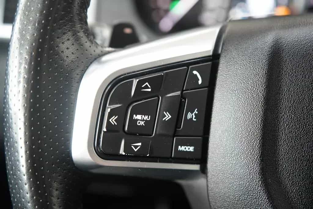 Land Rover Discovery Sport SE AWD*2.Hand*Kamera*AHK*LED* 05/2017-photo-17