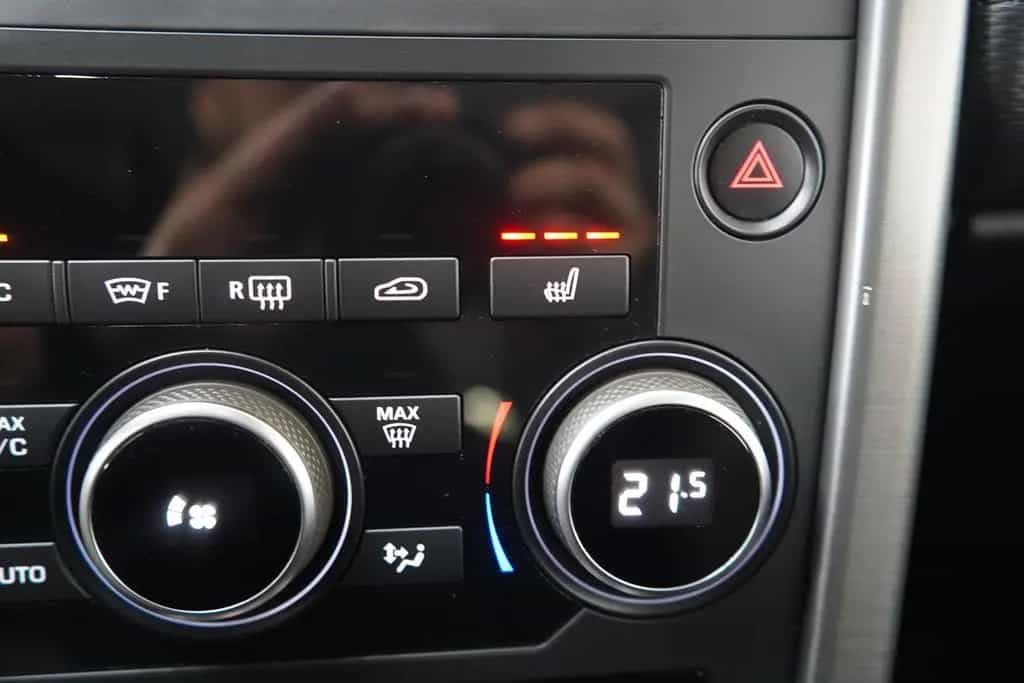 Land Rover Discovery Sport SE AWD*2.Hand*Kamera*AHK*LED* 05/2017-photo-26