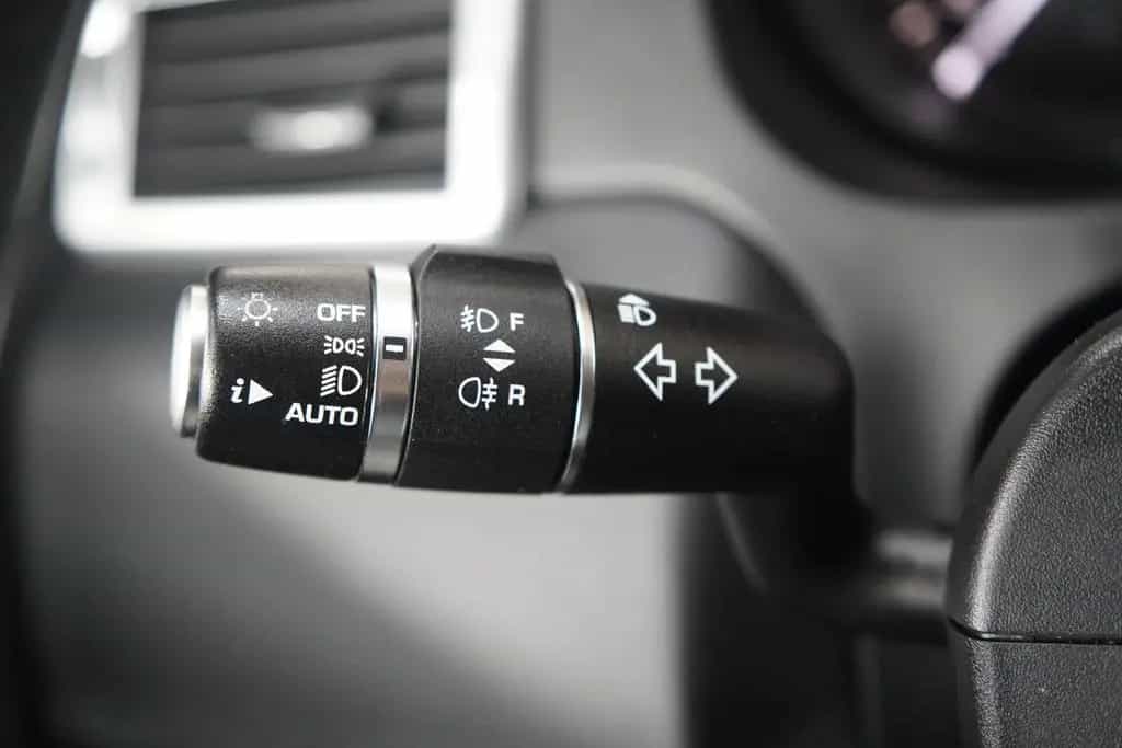 Land Rover Discovery Sport SE AWD*2.Hand*Kamera*AHK*LED* 05/2017-photo-34