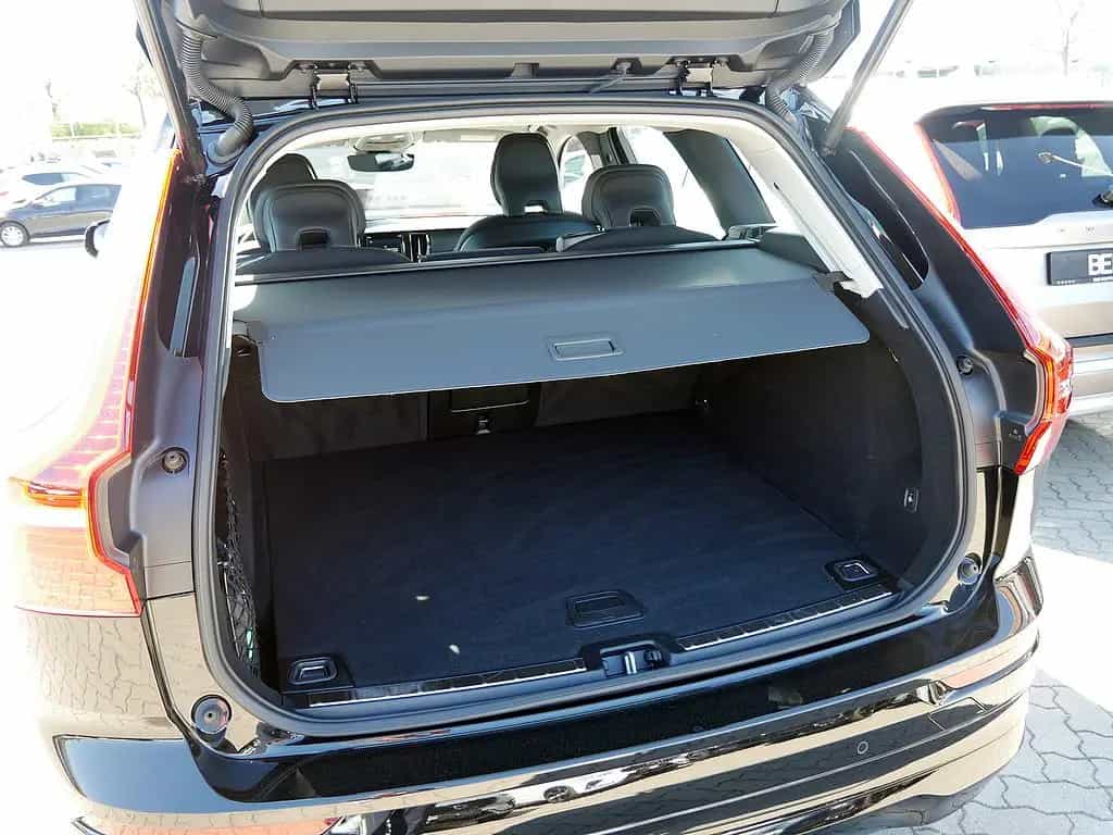 Volvo XC60 B4 Momentum Pro AWD KLIMA SHZ KAMERA AHK 04/2022-photo-12