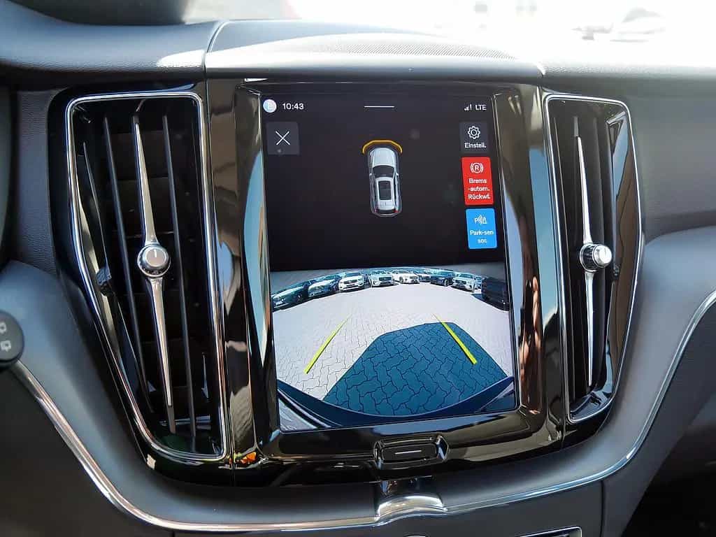Volvo XC60 B4 Momentum Pro AWD KLIMA SHZ KAMERA AHK 04/2022-photo-19
