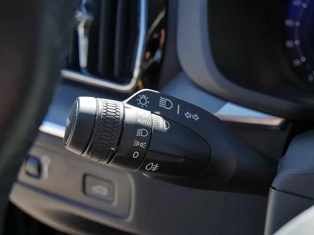 Volvo XC60 B4 Momentum Pro AWD KLIMA SHZ KAMERA AHK 04/2022-photo-31