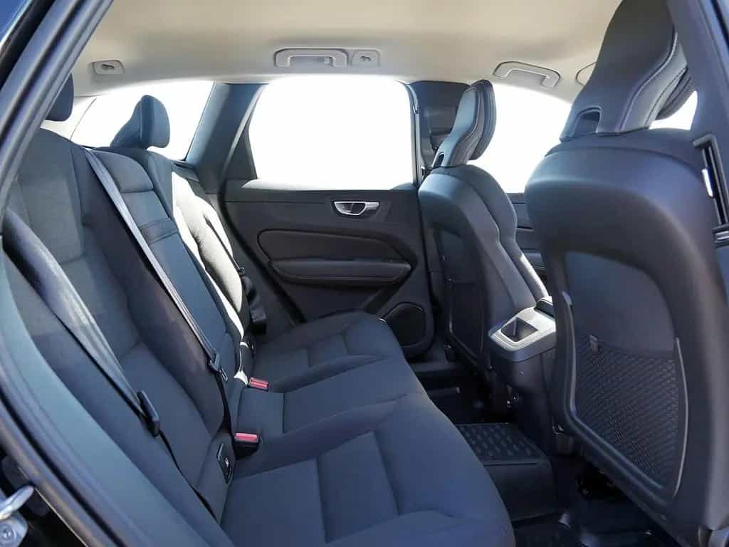 Volvo XC60 B4 Momentum Pro AWD KLIMA SHZ KAMERA AHK 04/2022-photo-6