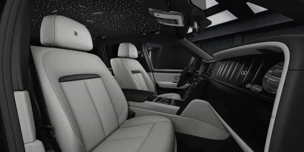 Rolls-Royce Cullinan BLACK BADGE /Produktion 2026 /ON STOCK null-photo-10
