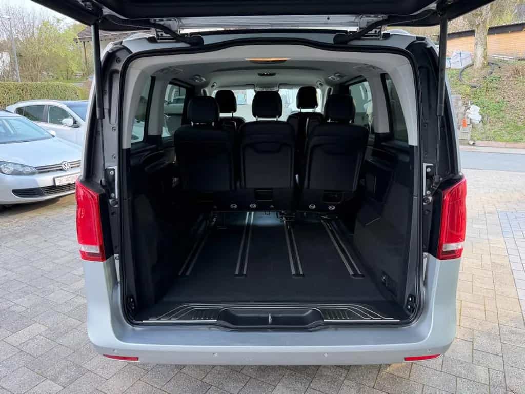 Mercedes-Benz V-Class V 250d EDITION 4MATIC kompakt*Standheizung*R-Kam 12/2018-photo-12