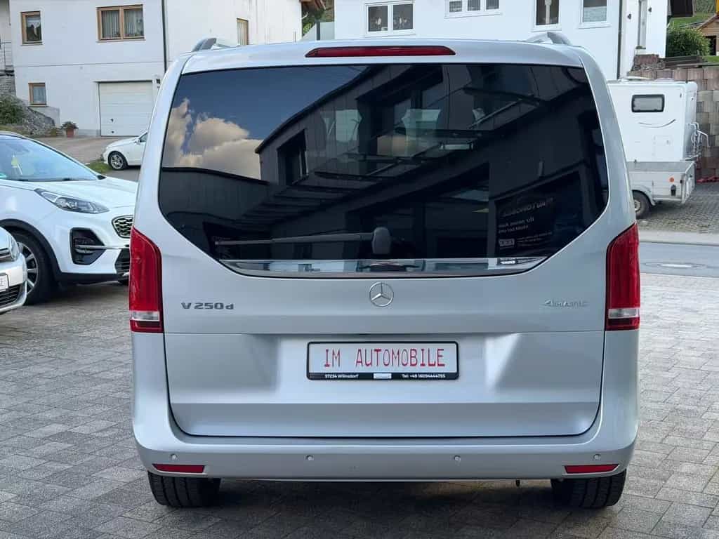 Mercedes-Benz V-Class V 250d EDITION 4MATIC kompakt*Standheizung*R-Kam 12/2018-photo-6