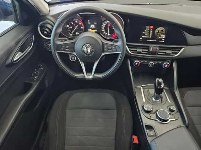 Alfa Romeo Giulia 2.2 t Super 150cv / AUTOMATICO 06/2017-photo-10