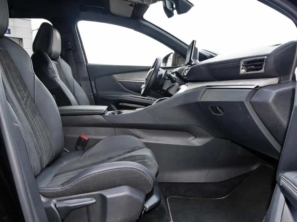 Peugeot 3008 GT Pack 130 BlueHDi Aut.+Park-Assist+ACC 03/2023-photo-3
