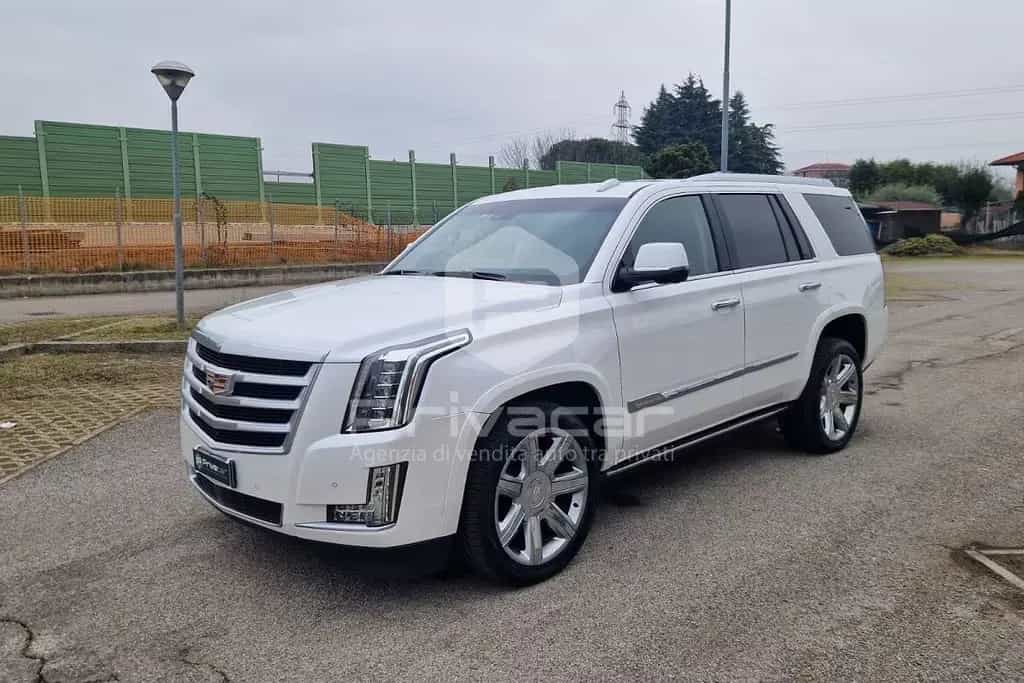 Cadillac Escalade CADILLAC Escalade 6.2L V8 AT AWD Premium 07/2018-photo-0