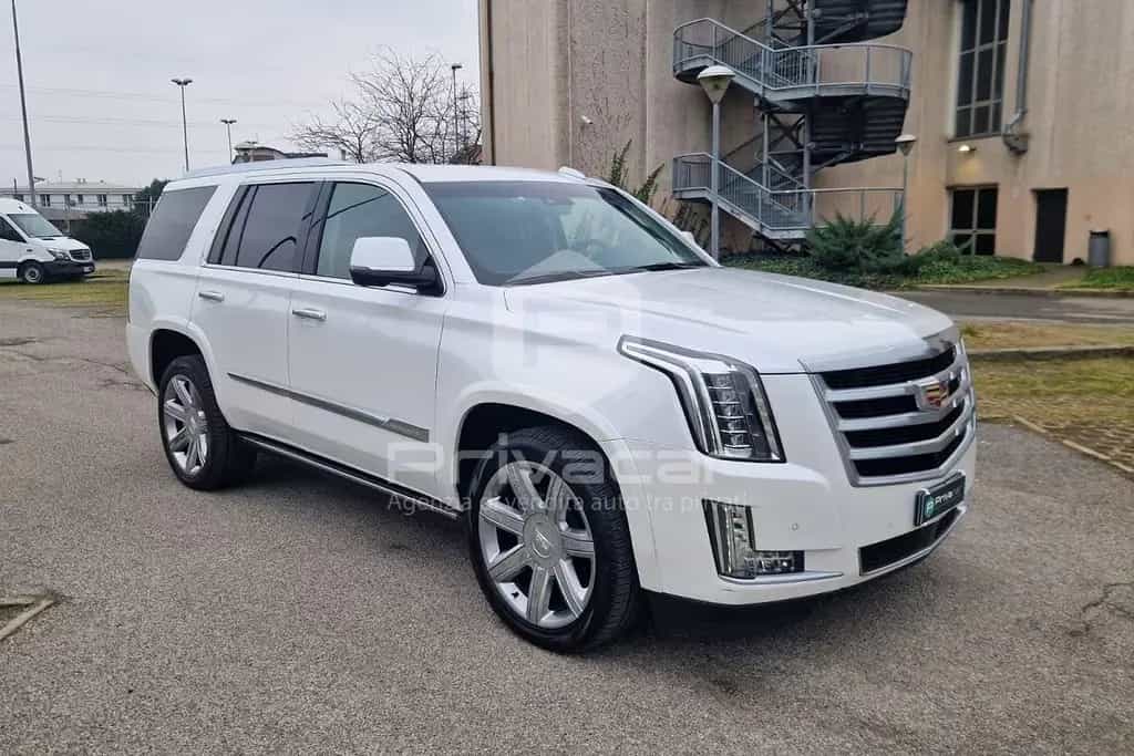 Cadillac Escalade CADILLAC Escalade 6.2L V8 AT AWD Premium 07/2018-photo-2