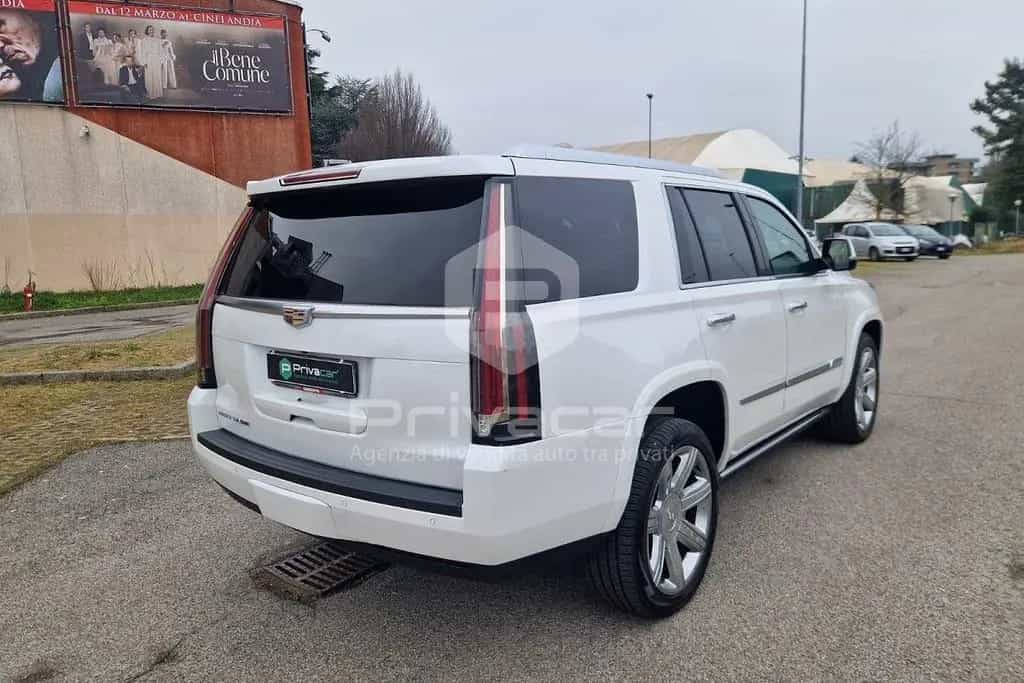 Cadillac Escalade CADILLAC Escalade 6.2L V8 AT AWD Premium 07/2018-photo-4