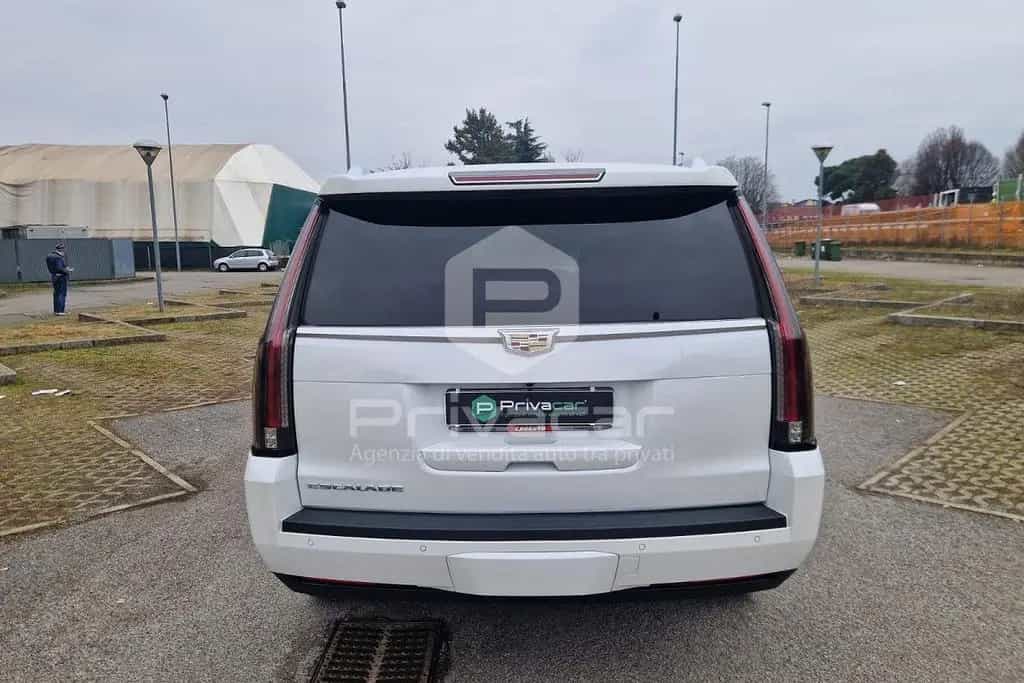 Cadillac Escalade CADILLAC Escalade 6.2L V8 AT AWD Premium 07/2018-photo-5