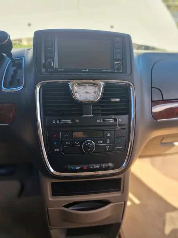 Chrysler Town and Country LPG 3,6L 02/2012-photo-13