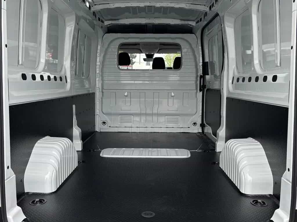 Maxus Deliver 9 KA L3H2 Luxury MJ24 LED Klima Kamera null-photo-15