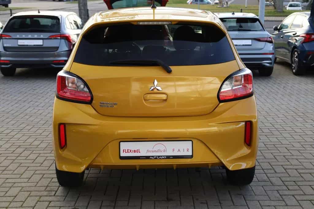 Mitsubishi Space Star 1.2 Top Navi Tempomat Sitzheizung DAB 11/2021-photo-3