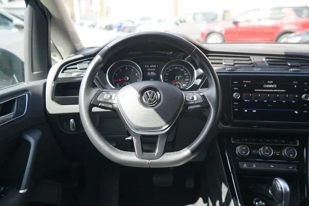 Volkswagen Touran 1.5 TSI DSG R-line LED Navi ACC 7-Sitzer 11/2019-photo-12