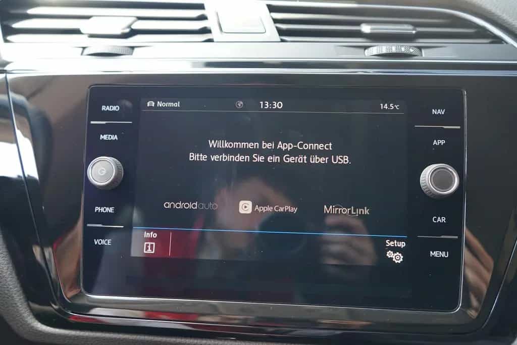 Volkswagen Touran 1.5 TSI DSG R-line LED Navi ACC 7-Sitzer 11/2019-photo-15